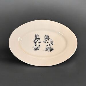 Fishs Eddy 'Alice in Wonderland' 6" Relish Plate - Tenniel 'Painting Roses Red'